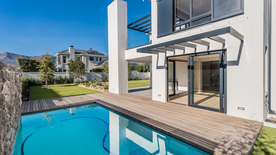 4 Bedroom Property for Sale in Val De Vie Estate Western Cape